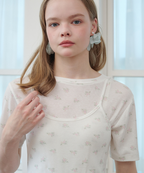 OPENING SUNSHINE(オープニングサンシャイン)の「フラワーパターンスリーブレスタップアイボリー(Tシャツ/カットソー・レディース・その他・FREE)」の3枚目の写真