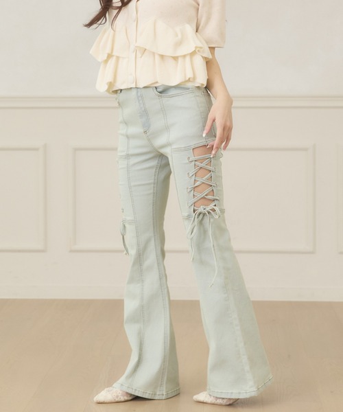 Ambre Neige（アンブルネージュ）の「side lace up flare denim pants / サイドレースアップフレアデニム（デニムパンツ・レディース・ライトブルー・MEDIUM/SMALL）」の12枚目の写真