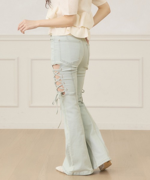 Ambre Neige（アンブルネージュ）の「side lace up flare denim pants / サイドレースアップフレアデニム（デニムパンツ・レディース・ライトブルー・MEDIUM/SMALL）」の13枚目の写真