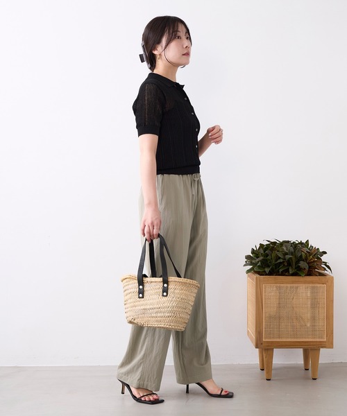 MICA&DEAL（マイカ＆ディール）の「ハイツイストドライタッチイージーパンツ〈2サイズ展開〉（その他パンツ・レディース・ネイビー/ベージュ/グレー・38/36）」の18枚目の写真