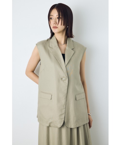 AZUL by moussy（アズールバイマウジー）の「【セットアップ対応】【身長/骨格別着用画像あり】リネンブレンドテーラードベスト（ベスト・レディース・ブラック/ベージュ/ブラウン・FREE）」の3枚目の写真