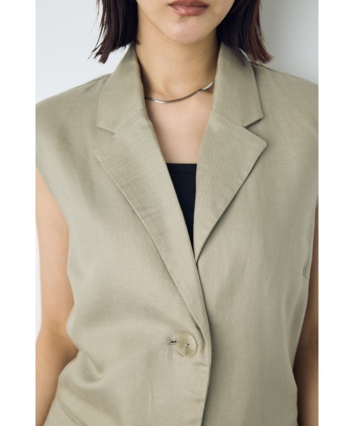 AZUL by moussy（アズールバイマウジー）の「【セットアップ対応】【身長/骨格別着用画像あり】リネンブレンドテーラードベスト（ベスト・レディース・ブラック/ベージュ/ブラウン・FREE）」の5枚目の写真