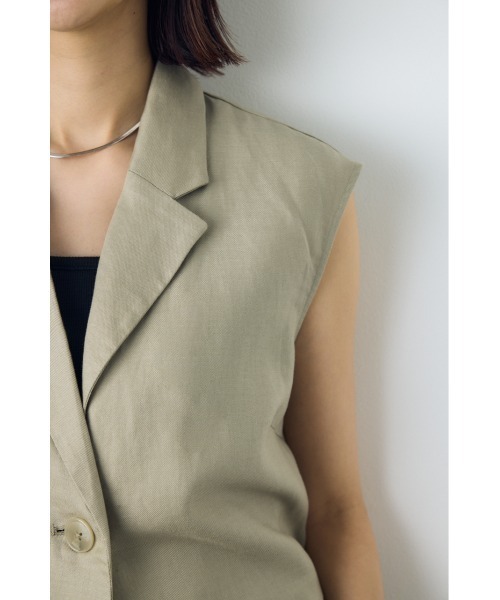 AZUL by moussy（アズールバイマウジー）の「【セットアップ対応】【身長/骨格別着用画像あり】リネンブレンドテーラードベスト（ベスト・レディース・ブラック/ベージュ/ブラウン・FREE）」の6枚目の写真