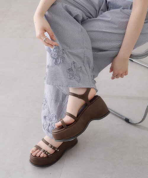 Kastane(カスタネ)の「【WEB先行/2サイズ展開/低身長サイズ】SETUPステッチ刺繍パンツ(その他パンツ・レディース・ネイビー/ブラック/ブルー・1/0)」の11枚目の写真