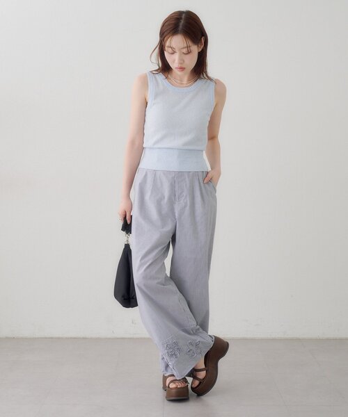 Kastane(カスタネ)の「【WEB先行/2サイズ展開/低身長サイズ】SETUPステッチ刺繍パンツ(その他パンツ・レディース・ネイビー/ブラック/ブルー・1/0)」の6枚目の写真