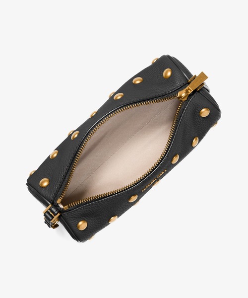 MICHAEL KORS(マイケルコース)の「IZZY スタッズ ぺブルレザー バレルポシェット スモール(ショルダーバッグ・レディース・ブラック・FREE)」の3枚目の写真
