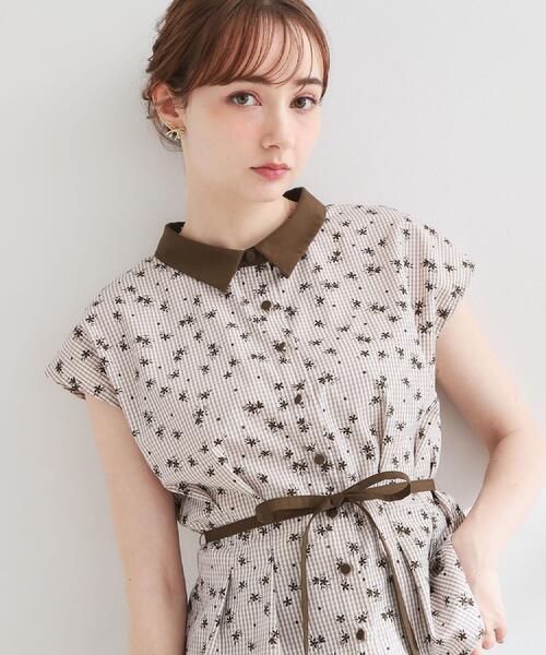 couture brooch(クチュールブローチ)の「【洗える】フラワープリント チェックシャツ(シャツ/ブラウス・レディース・ベージュ系1/ブラック系1・40/36/38/42)」の19枚目の写真