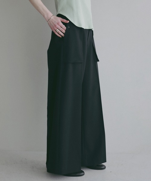 MANOF(マノフ)の「OUT POCKET WIDE PANTS(その他パンツ・レディース・グレー/ネイビー/ベージュ・M/S)」の9枚目の写真