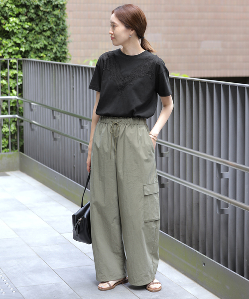 SLOBE IENA(スローブイエナ)の「《WEB限定/追加》アイラッシュレースTシャツ(Tシャツ/カットソー・レディース・ブラック・FREE)」の12枚目の写真