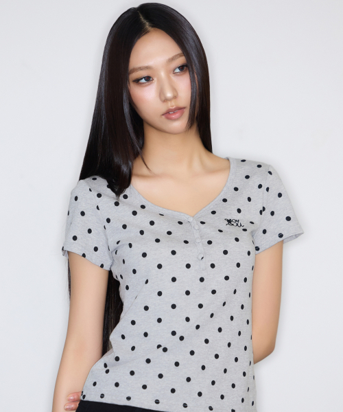 LUVISTRUE(ラヴイズトゥルー)の「BASIC ILOVEU SHORT DOT SLEEVE TEE(GRAY)(Tシャツ/カットソー・レディース・その他・FREE)」の2枚目の写真