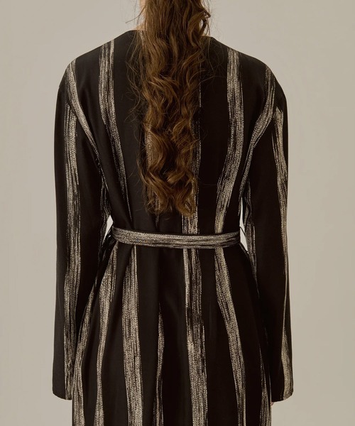 AKIRANAKA(アキラナカ)の「【AKIRANAKA/アキラナカ】Stitch stripe dress BK(ワンピース・レディース・ブラック・1/2)」の5枚目の写真