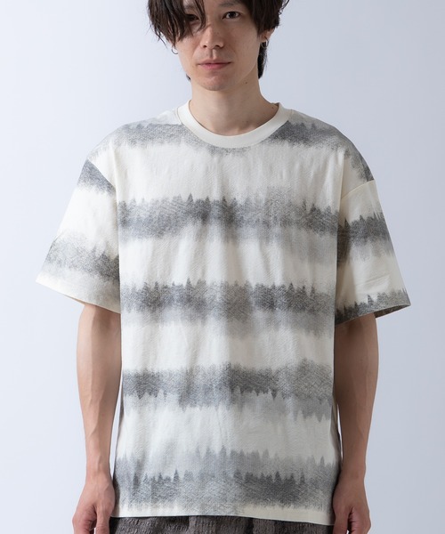 Crownor（クラウノアー）の「グラデーションボーダー 半袖 Tシャツ（Tシャツ/カットソー・メンズ・ブラック/グレー/カーキ・LARGE/MEDIUM）」の3枚目の写真