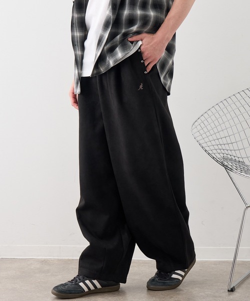 CORPUS SELECT(コーパストーキョー)の「【KANGOL/カンゴール】別注 ポンチスエードバレルパンツ(その他パンツ・メンズ・チャコールグレー/ブラック・M/L/LL)」の4枚目の写真