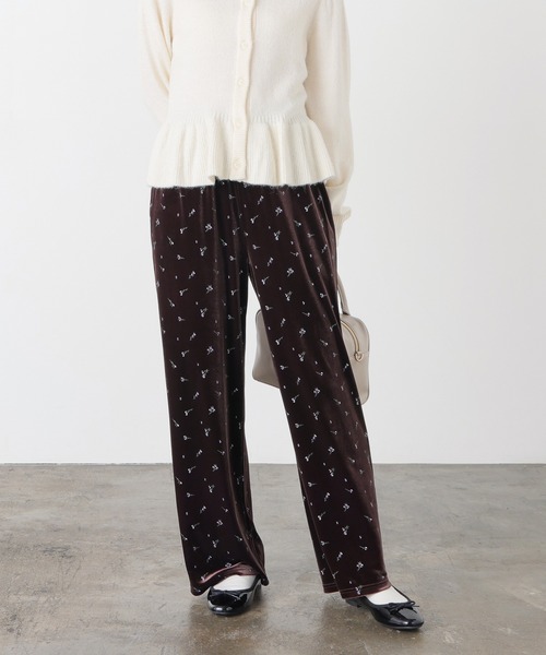 Honeys(ハニーズ)の「ベロアストレートパンツ(その他パンツ・レディース・ブラック系その他2/ブラウン系その他2/ブラック・M/LL/L/S)」の14枚目の写真