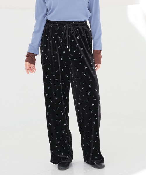 Honeys(ハニーズ)の「ベロアストレートパンツ(その他パンツ・レディース・ブラック系その他2/ブラウン系その他2/ブラック・M/LL/L/S)」の21枚目の写真