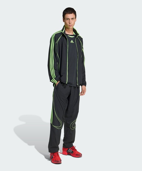 adidas(アディダス)の「チームガイスト アディカラー半袖Tシャツ / アディダスオリジナルス adidas Originals(Tシャツ/カットソー・メンズ・ブラック・LARGE/3XL/MEDIUM/XX-SMALL/XX-LARGE/X-LARGE/SMALL/X-SMALL)」の3枚目の写真