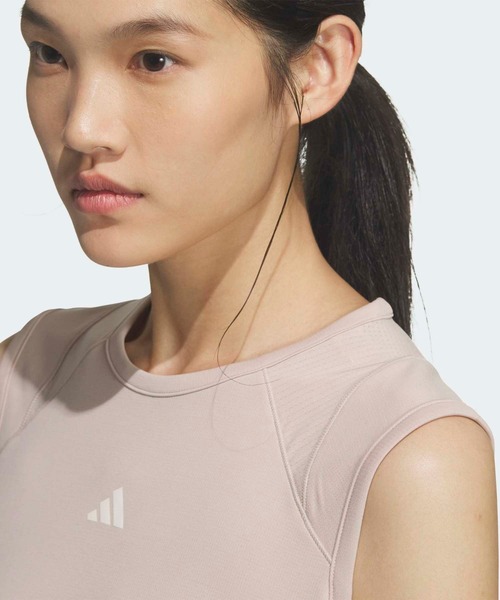 adidas(アディダス)の「トレーニング エッセンシャルズ プラス ルーズフィット クールセンサー ロング レギュラー ノースリーブTシャツ / アディダス adidas(タンクトップ・レディース・ベージュ・XX-LARGE/LARGE/MEDIUM/SMALL/X-LARGE/X-SMALL)」の3枚目の写真