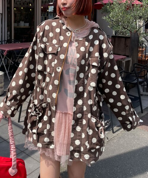 HELLO.SANFRANCISCO(ハローサンフランシスコ)の「【HELLO.SANFRANCISCO/ハローサンフランシスコ】マルチウェイドット柄ビックジャケット(ブルゾン・レディース・ブラック/ブラウン・ONE SIZE)」の1枚目の写真