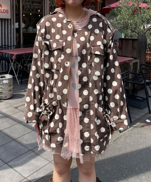 HELLO.SANFRANCISCO(ハローサンフランシスコ)の「【HELLO.SANFRANCISCO/ハローサンフランシスコ】マルチウェイドット柄ビックジャケット(ブルゾン・レディース・ブラック/ブラウン・ONE SIZE)」の8枚目の写真