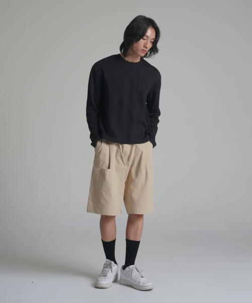 NOMING(ノミング)の「ルーズフィットクロップイージーロングスリーブ - ブラック(Tシャツ/カットソー・レディース・ブラック・SMALL/MEDIUM/LARGE/X-LARGE)」の4枚目の写真