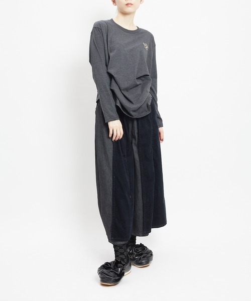 gomme(ゴム)の「サイドタックT(Tシャツ/カットソー・レディース・ホワイト/チャコールグレー/ブラウン/ブラック・MEDIUM)」の12枚目の写真