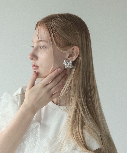 at.(アット)の「【at.】バブルピアス(ピアス(両耳用)・レディース・ゴールド/シルバー/シルバー系/ゴールド系/ホワイト系/ホワイト・ONE SIZE)」の19枚目の写真