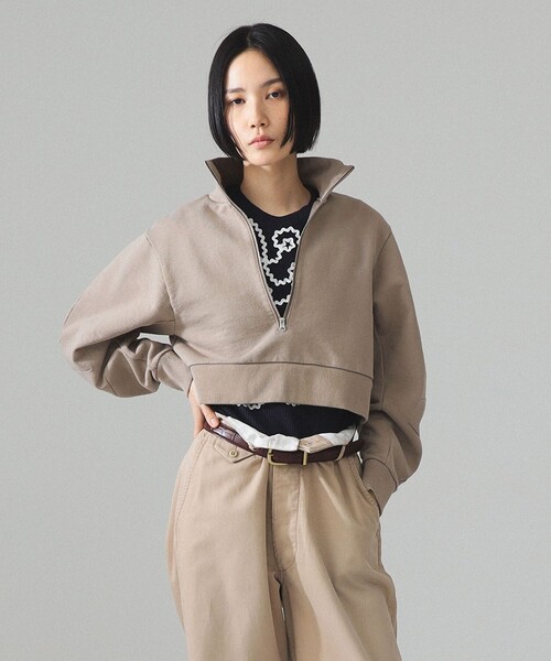 BEAMS BOY(ビームスボーイ)の「maturely / ロング ジップ スタンド オーガニック コットン(スウェット・レディース・ライトブラウン/ネイビー・0/1)」の1枚目の写真
