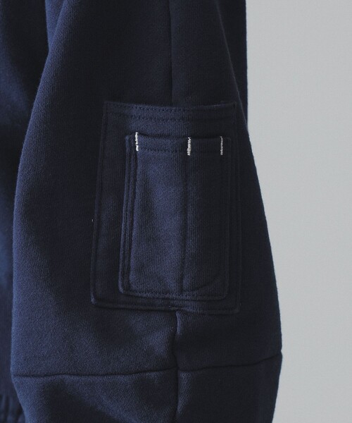 BEAMS BOY(ビームスボーイ)の「maturely / ロング ジップ スタンド オーガニック コットン(スウェット・レディース・ライトブラウン/ネイビー・0/1)」の16枚目の写真