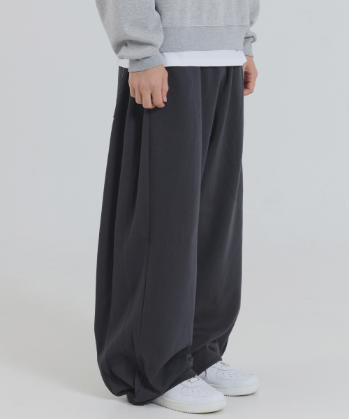 PIANER(ピアネール)の「ピンチカーブドスウェットパンツ(チャコール)(スウェットパンツ・レディース・チャコール・MEDIUM/LARGE/X-LARGE)」の5枚目の写真