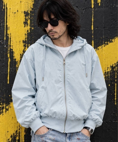 KAMINARI_TOKIO(カミナリトキオ)の「ラインストーン フーデットブルゾン(ブルゾン・レディース・ライトブルー/ブラック/ネイビー/レッド/イエロー/アイボリー・FREE)」の3枚目の写真