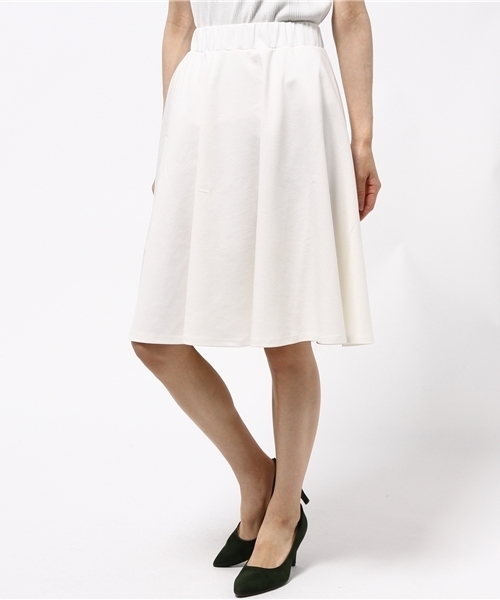 N.(N. Natural Beauty Basic)(エヌエヌナチュラルビューティーベーシック)の「ポンチセットアップ フレアスカート(スカート・レディース・ホワイト/ネイビー/オレンジ・MEDIUM)」の2枚目の写真