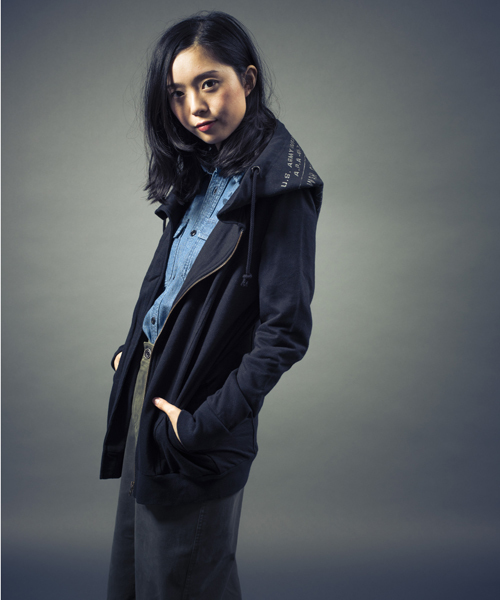 AVIREX（アヴィレックス）の「avirex/ アヴィレックス / STRETCH PRINT PARKA/ ストレッチ　プリント　パーカー（パーカー・レディース・グレー/ブラック・MEDIUM/SMALL）」の6枚目の写真