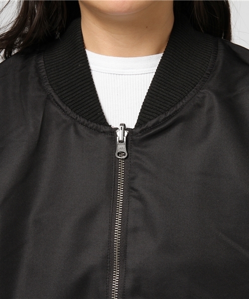 VENCEEXCHANGE（ヴァンスエクスチェンジ）の「袖刺繍リバーシブルブルゾン            （ブルゾン・レディース・ライトグレー/ライトカーキ/ブラック・MEDIUM）」の7枚目の写真