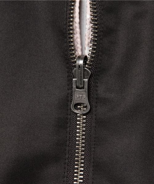 VENCEEXCHANGE（ヴァンスエクスチェンジ）の「袖刺繍リバーシブルブルゾン            （ブルゾン・レディース・ライトグレー/ライトカーキ/ブラック・MEDIUM）」の11枚目の写真