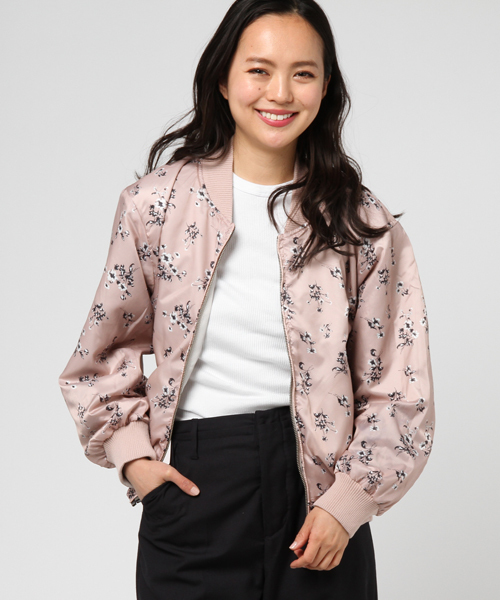 VENCEEXCHANGE（ヴァンスエクスチェンジ）の「袖刺繍リバーシブルブルゾン            （ブルゾン・レディース・ライトグレー/ライトカーキ/ブラック・MEDIUM）」の13枚目の写真