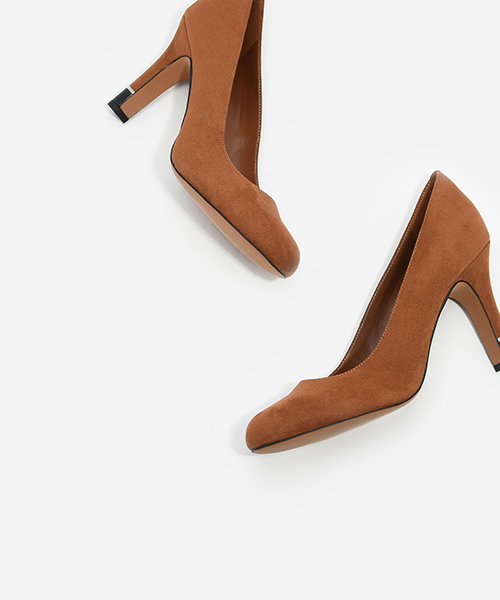 CHARLES & KEITH(チャールズ & キース)の「フォウスエードパンプス / FAUX SUEDE PUMPS(パンプス・レディース・ブラック/ブラウン系その他/パープル・23cm/24cm/23.5cm/24.5cm/22.5cm/25cm/25.5cm)」の7枚目の写真