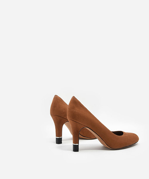 CHARLES & KEITH(チャールズ & キース)の「フォウスエードパンプス / FAUX SUEDE PUMPS(パンプス・レディース・ブラック/ブラウン系その他/パープル・23cm/24cm/23.5cm/24.5cm/22.5cm/25cm/25.5cm)」の9枚目の写真