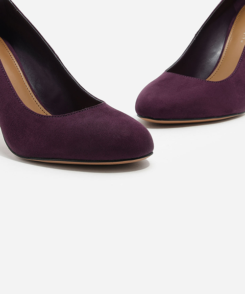 CHARLES & KEITH(チャールズ & キース)の「フォウスエードパンプス / FAUX SUEDE PUMPS(パンプス・レディース・ブラック/ブラウン系その他/パープル・23cm/24cm/23.5cm/24.5cm/22.5cm/25cm/25.5cm)」の11枚目の写真