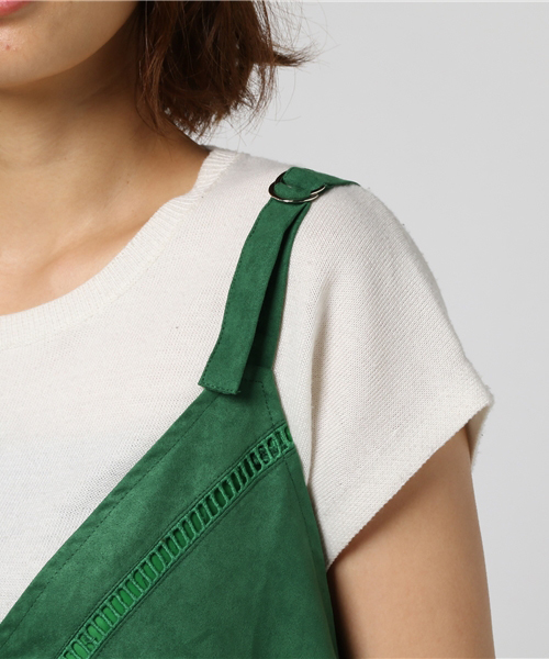 MERLOT(メルロー)の「スウェード調肩ストラップジャンパースカート7147(ジャンパースカート・レディース・ブラック/キャメル/グリーン/パープル・FREE)」の15枚目の写真