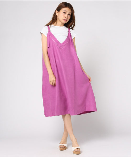 MERLOT(メルロー)の「スウェード調肩ストラップジャンパースカート7147(ジャンパースカート・レディース・ブラック/キャメル/グリーン/パープル・FREE)」の12枚目の写真