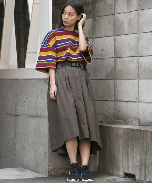 DOUBLE NAME（ダブルネーム）の「ベルト付ボリュームイレヘムスカート（スカート・レディース・ベージュ/カーキ/オレンジ/スミクロ・FREE）」の13枚目の写真