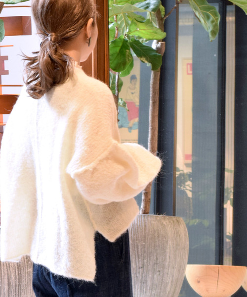 w closet（ダブルクローゼット）の「アルパカ混ブークレニットプル