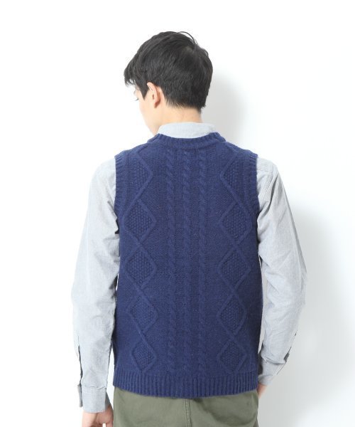 GLOBAL WORK（グローバルワーク）の「3Gケーブルベスト（ベスト・メンズ・グレー/ネイビー/レッド・MEDIUM/SMALL/LARGE/X-LARGE）」の5枚目の写真