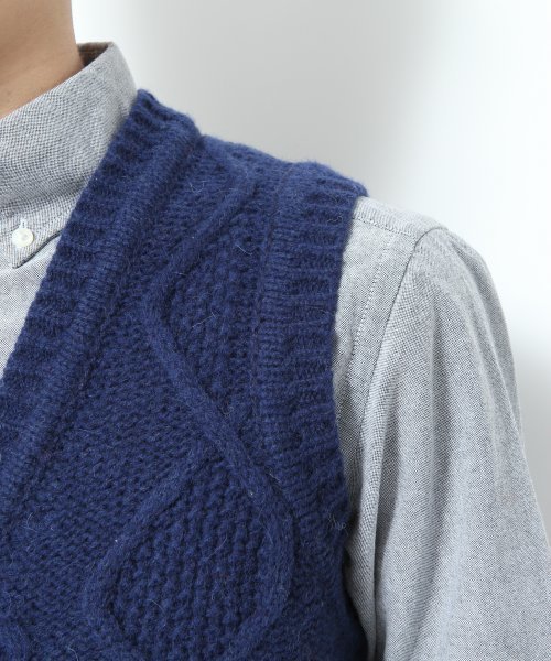 GLOBAL WORK（グローバルワーク）の「3Gケーブルベスト（ベスト・メンズ・グレー/ネイビー/レッド・MEDIUM/SMALL/LARGE/X-LARGE）」の7枚目の写真