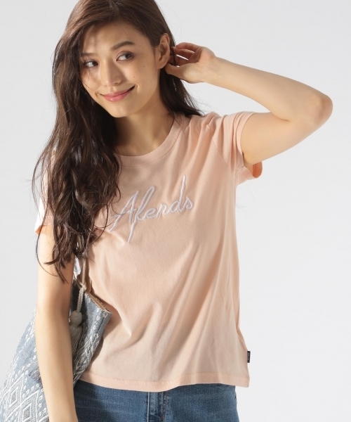 Afends(アフェンズ)の「【AFENDS(アフェンズ)】Halifax Standard Fit Tee(Tシャツ/カットソー・レディース・ホワイト/ピンク/チャコール・SMALL/MEDIUM)」の1枚目の写真