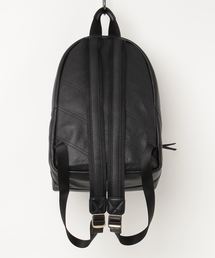 Marc Jacobs　エブリデイ ミディアムバックパック　レザー　黒 Marc Jacobsエブリデイ ミディアムバックパックレザー黒