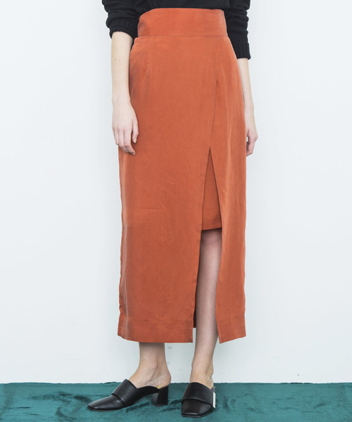 city(シティ)の「【CITY】CUPRA SATIN LONG SLIT SKIRT(スカート・レディース・ブラック/オレンジ/パープル・0/1)」の3枚目の写真