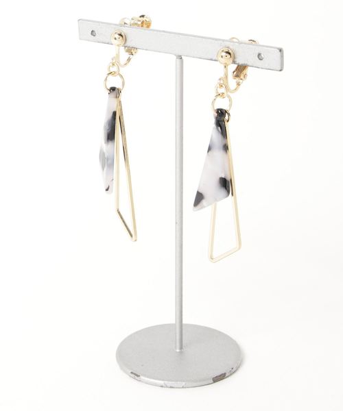 WEGO（ウィゴー）の「WEGO/ダブルサンカクイヤリング（イヤリング・レディース・ブラック/パープル/サックスブルー/ピンク・FREE）」の2枚目の写真