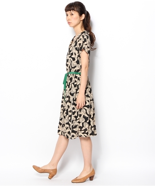 miimu cirsium japonicum(ミイム サーシアム ジャポ二カム)の「フレンチ スリーブ ワンピース(ワンピース・レディース・ブラック系/グレー系/ネイビー系・FREE)」の5枚目の写真