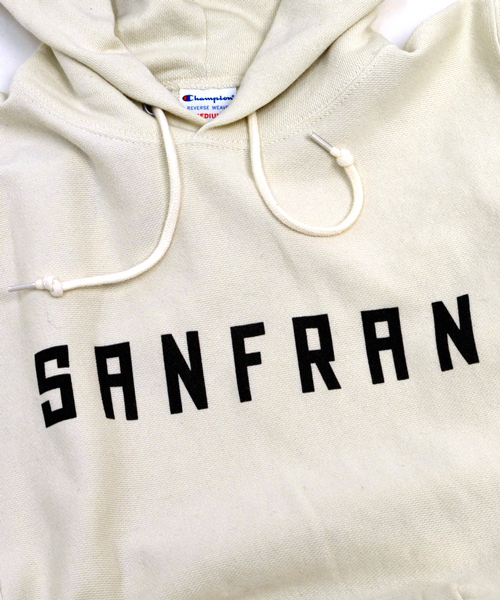 SHIPS（シップス）の「Champion: 【SHIPS AUTHENTIC 別注】 チャンピオン プリント フーデッド パーカー■（パーカー・メンズ・オフホワイト/ヘザ－グレー/ネイビー/レッド・LARGE/SMALL/MEDIUM）」の12枚目の写真